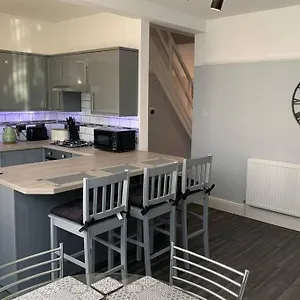 Holiday home Modern Fully Refurbished 3 Bedroom, Blackpool