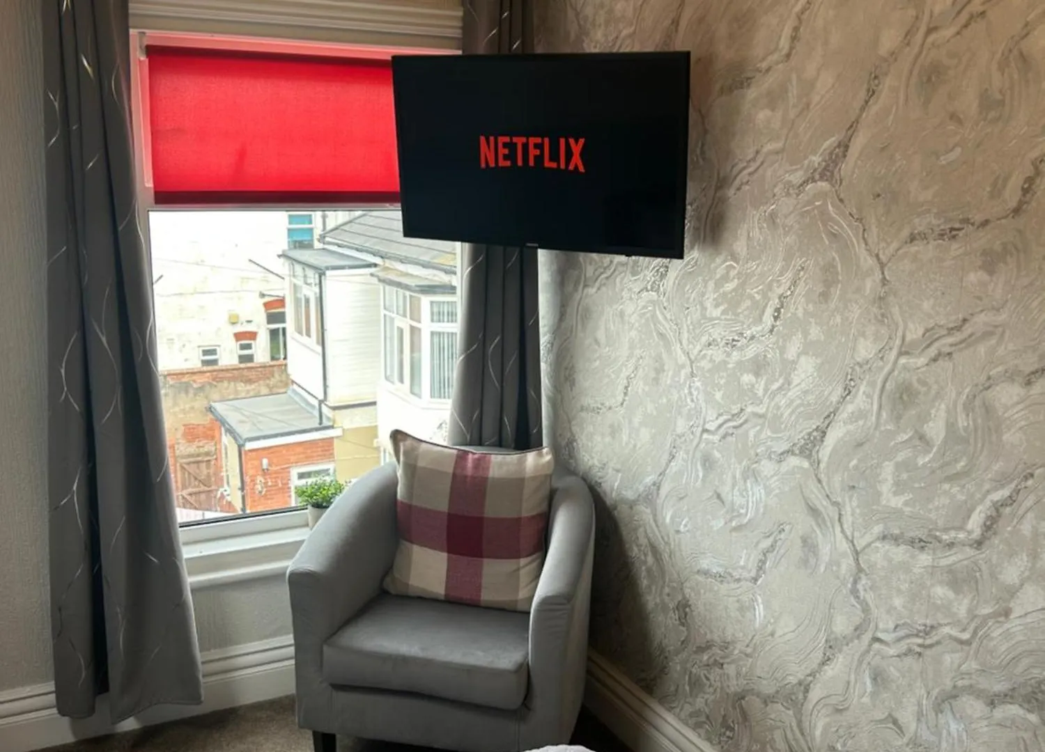 North Crest Bed & Breakfast Blackpool